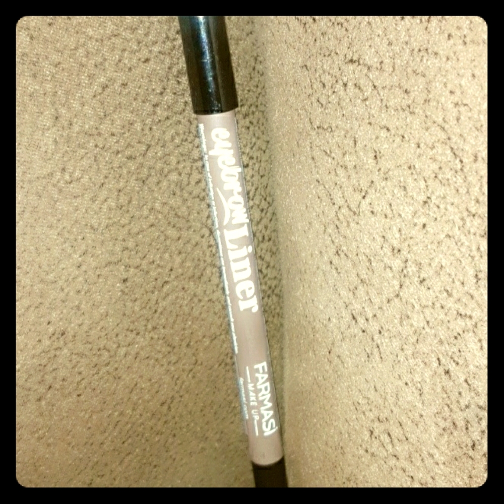 Eyebrow liner